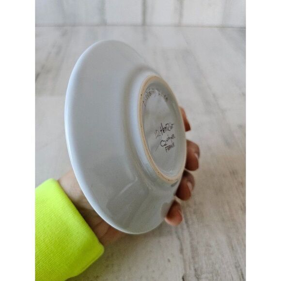 Henriot quimper France 176 mini‎ plate girl flowers blue red vintage decor - Picture 5 of 7